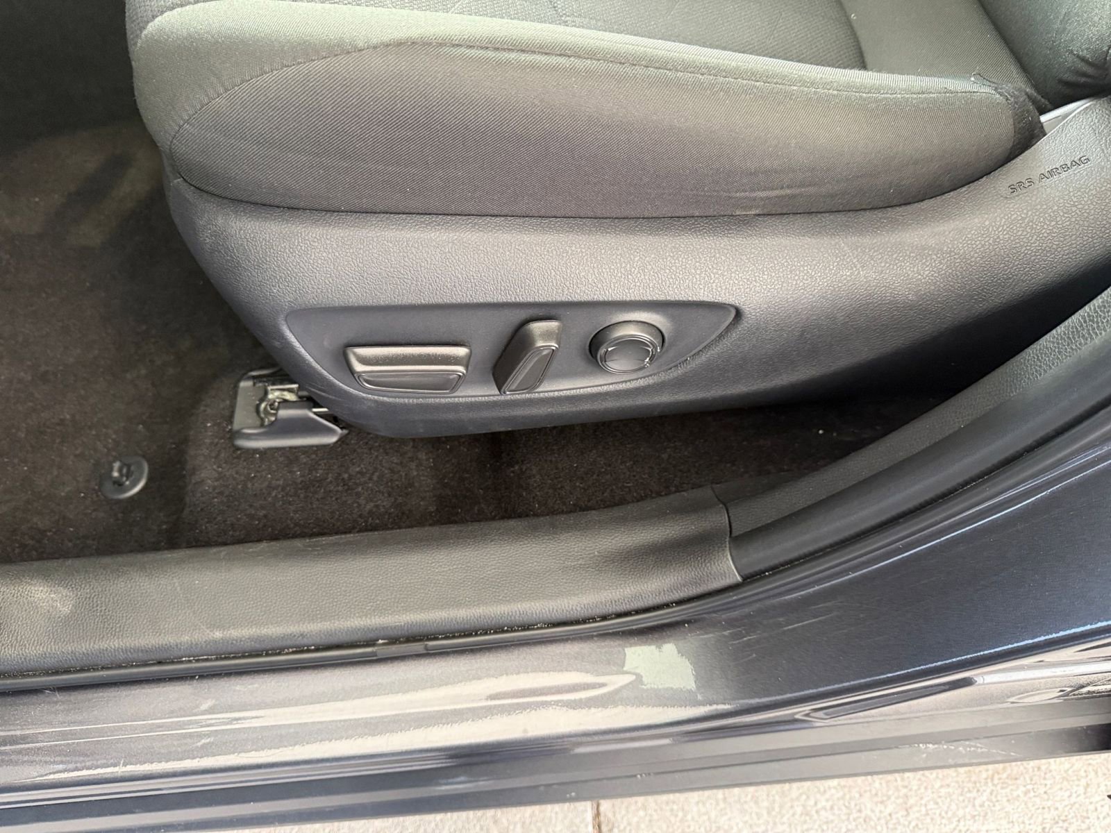 Thumbnail: 2025 Toyota RAV4 - 23