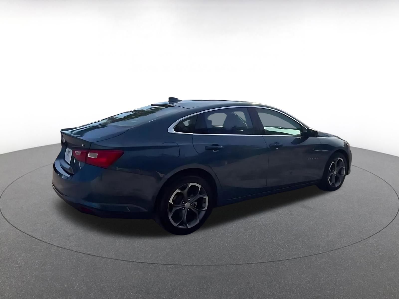 Thumbnail: 2024 Chevrolet Malibu - 14