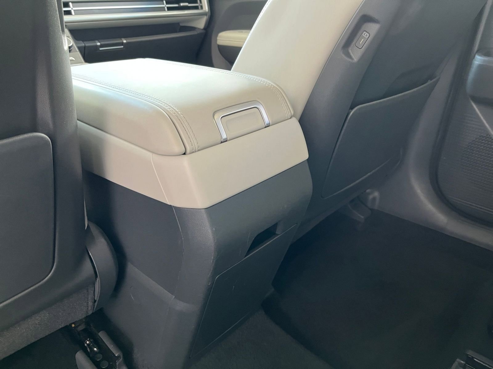 Thumbnail: 2025 Hyundai Santa Fe - 24