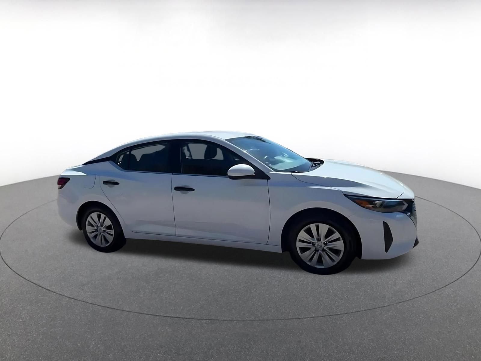 Thumbnail: 2025 Nissan Sentra - 2