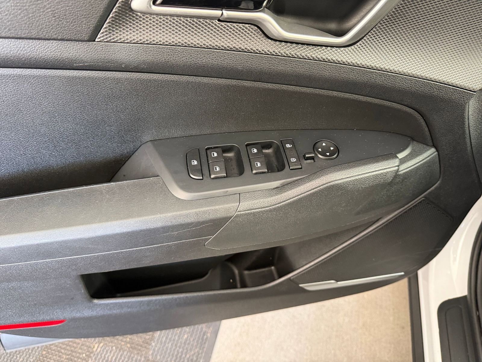 Thumbnail: 2025 Kia Sportage - 20