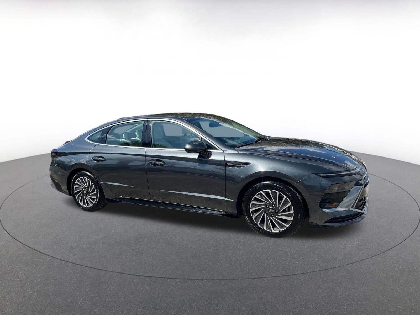 Thumbnail: 2025 Hyundai Sonata - 1