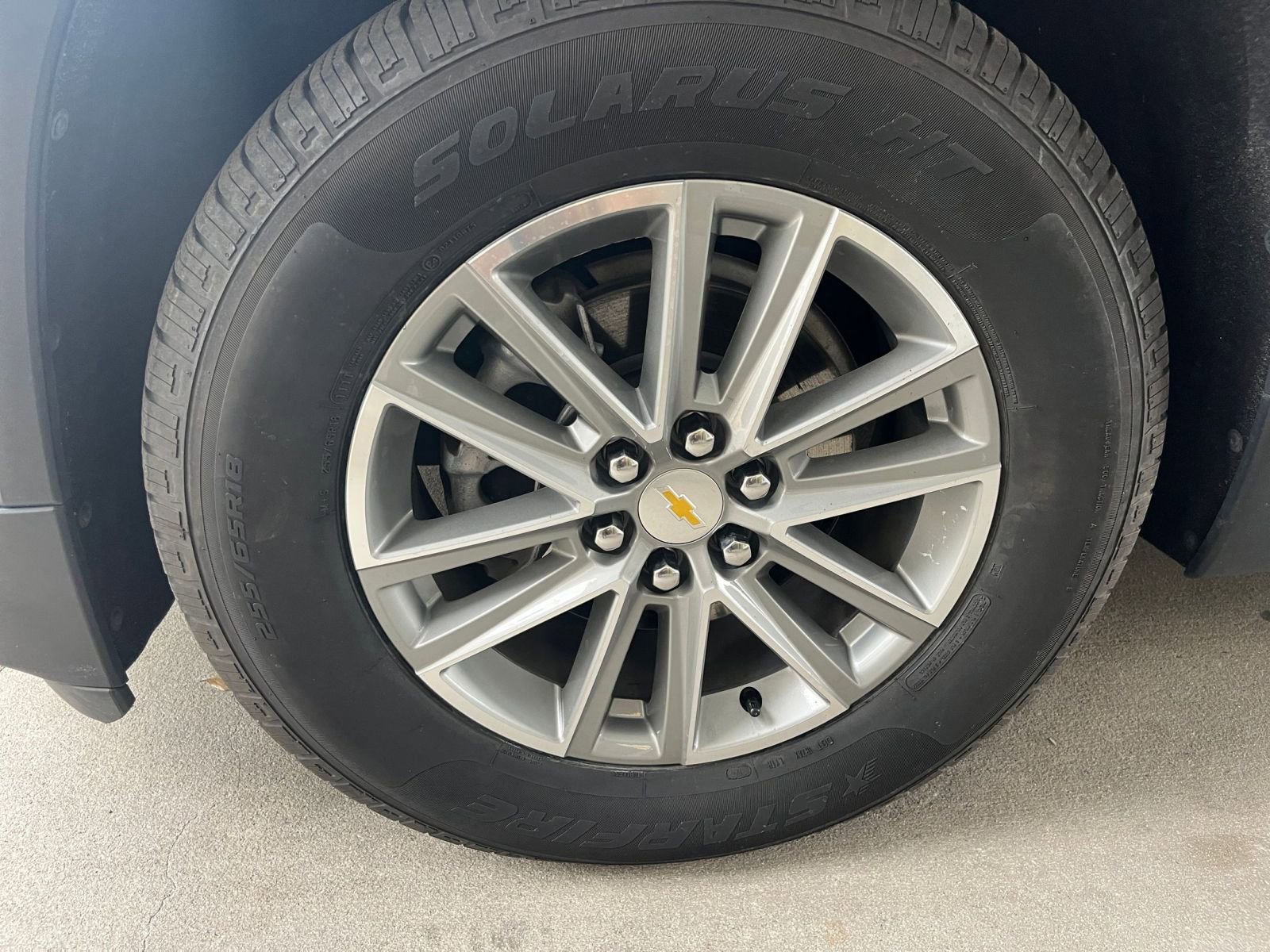 Thumbnail: 2023 Chevrolet Traverse - 30