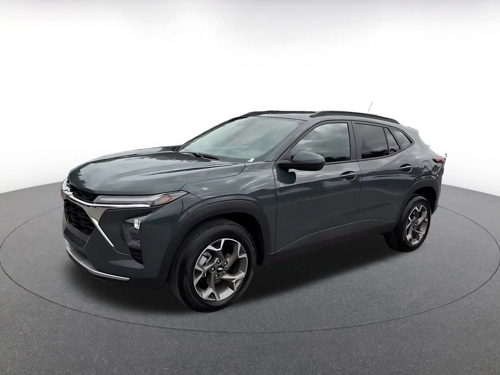 Thumbnail: 2025 Chevrolet Trax - 8