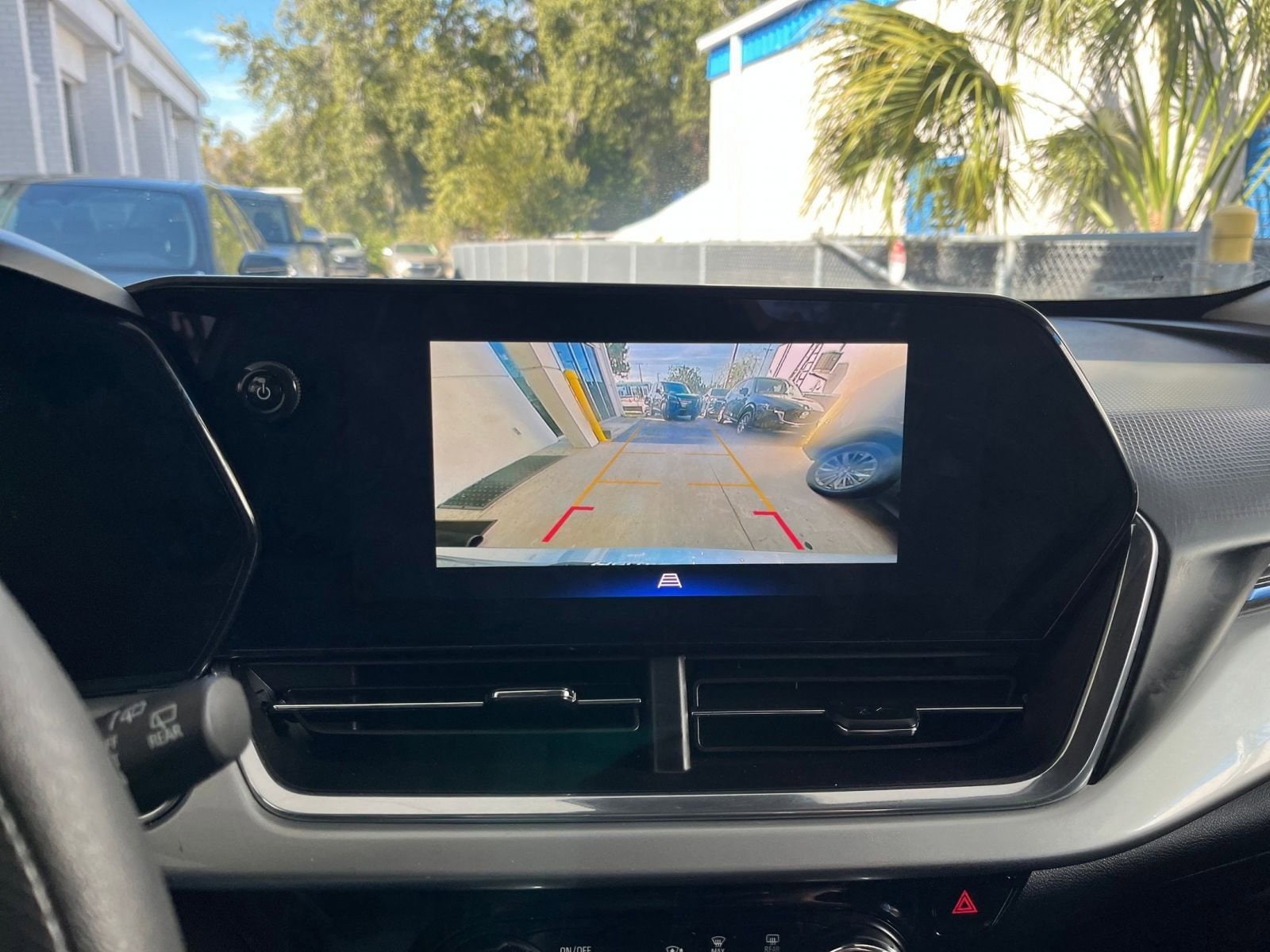 Thumbnail: 2025 Chevrolet Trax - 24