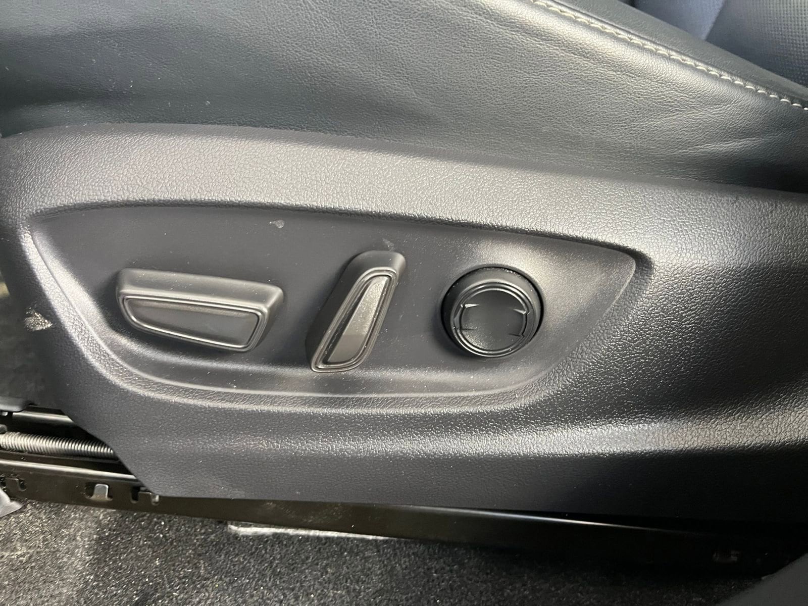 Thumbnail: 2025 Toyota Crown - 23