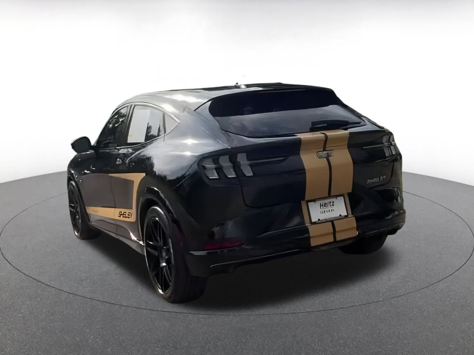 2023 Ford Mustang Mach-E GT 18