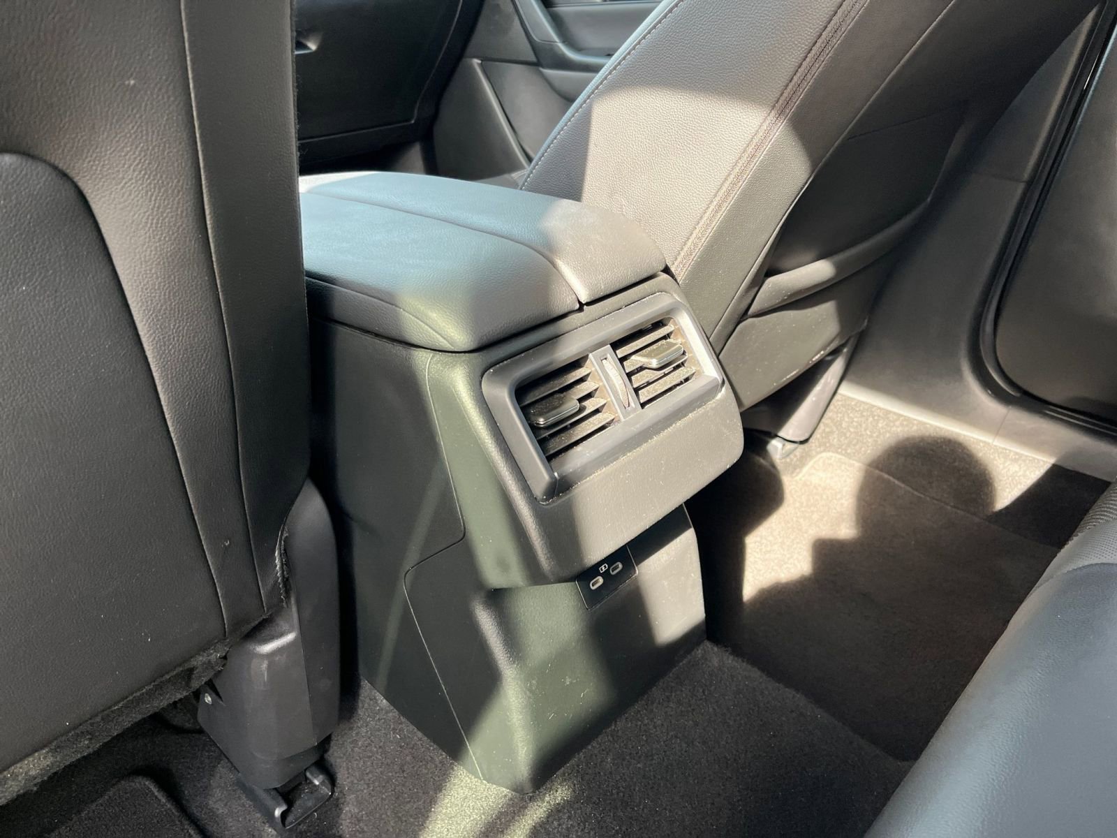 Thumbnail: 2025 Mazda CX-50 - 24