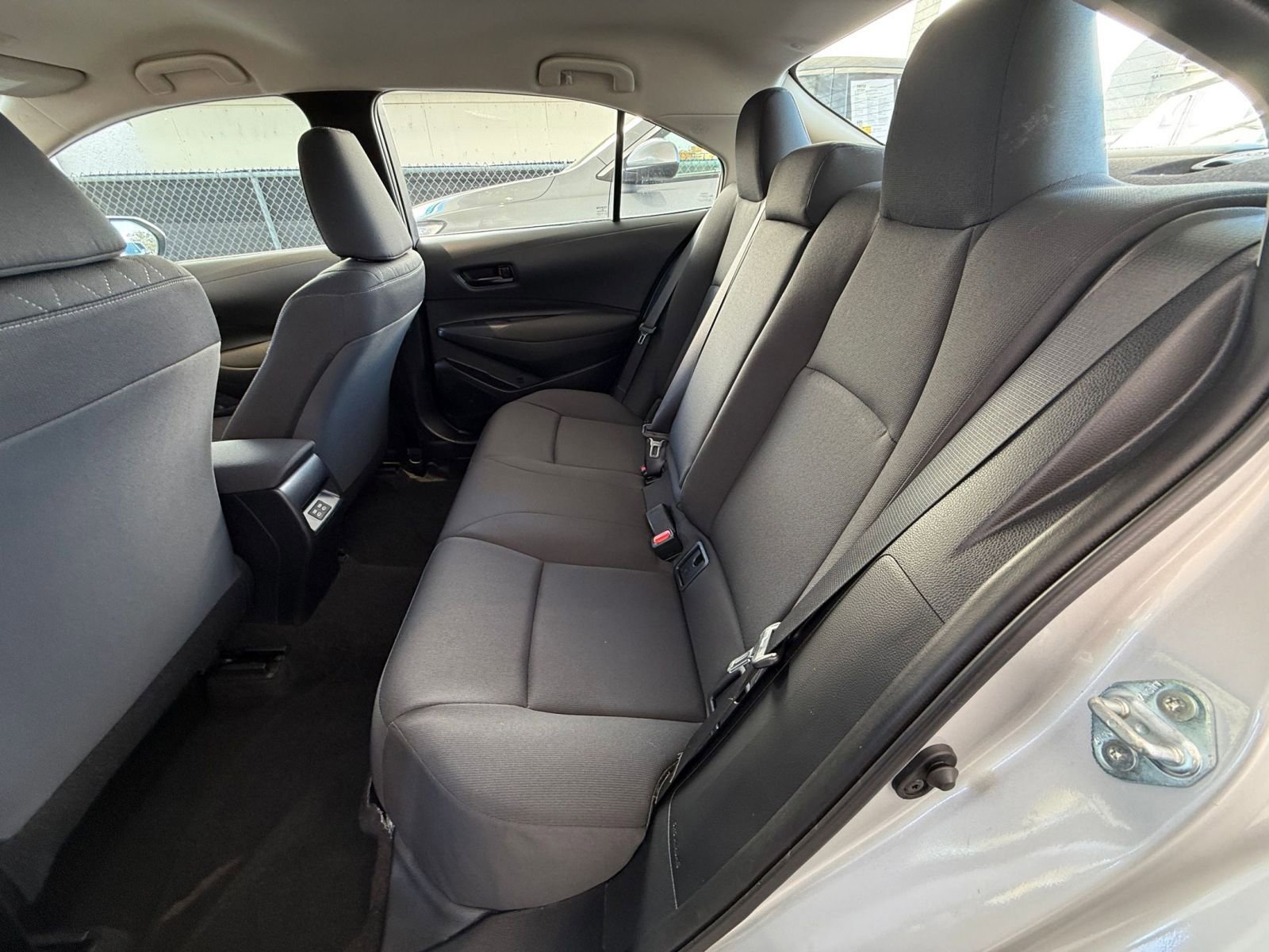 Thumbnail: 2025 Toyota Corolla - 25