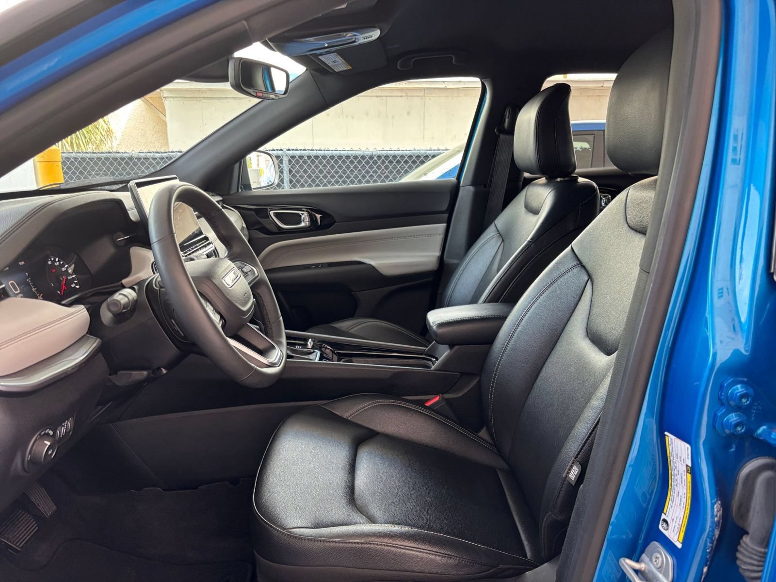 Thumbnail: 2025 Jeep Compass - 27