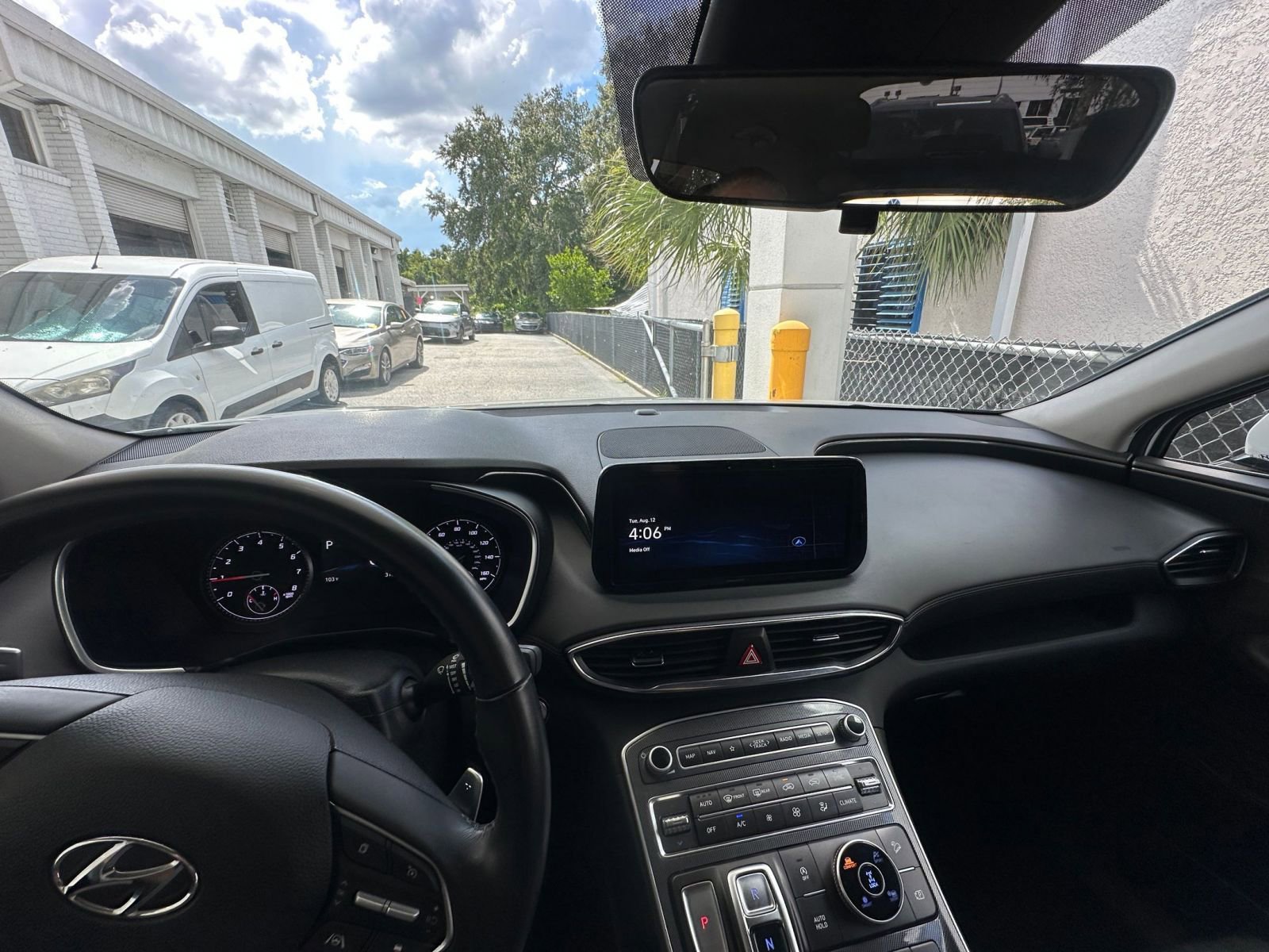 Thumbnail: 2023 Hyundai Santa Fe - 33