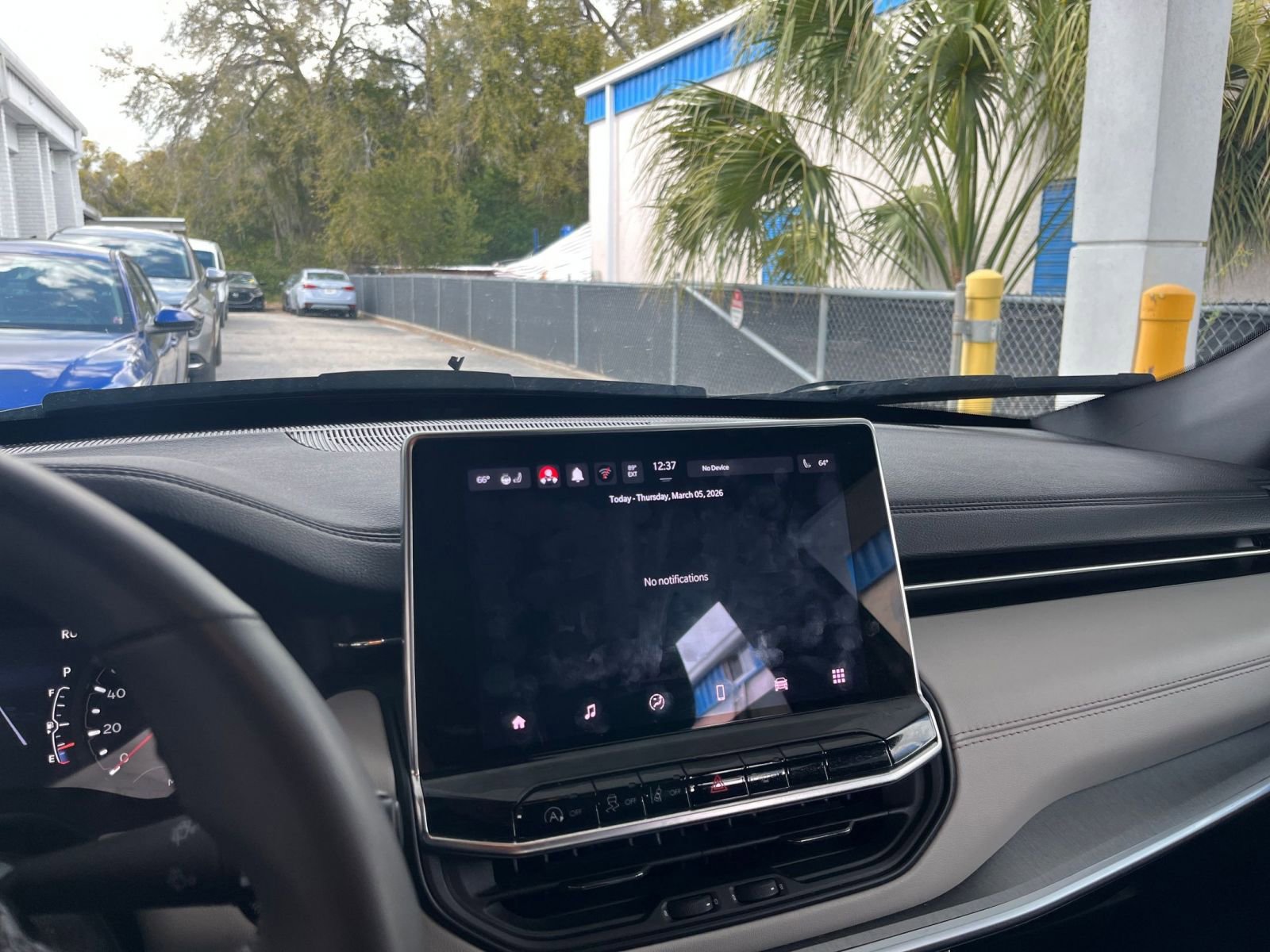 Thumbnail: 2025 Jeep Compass - 17