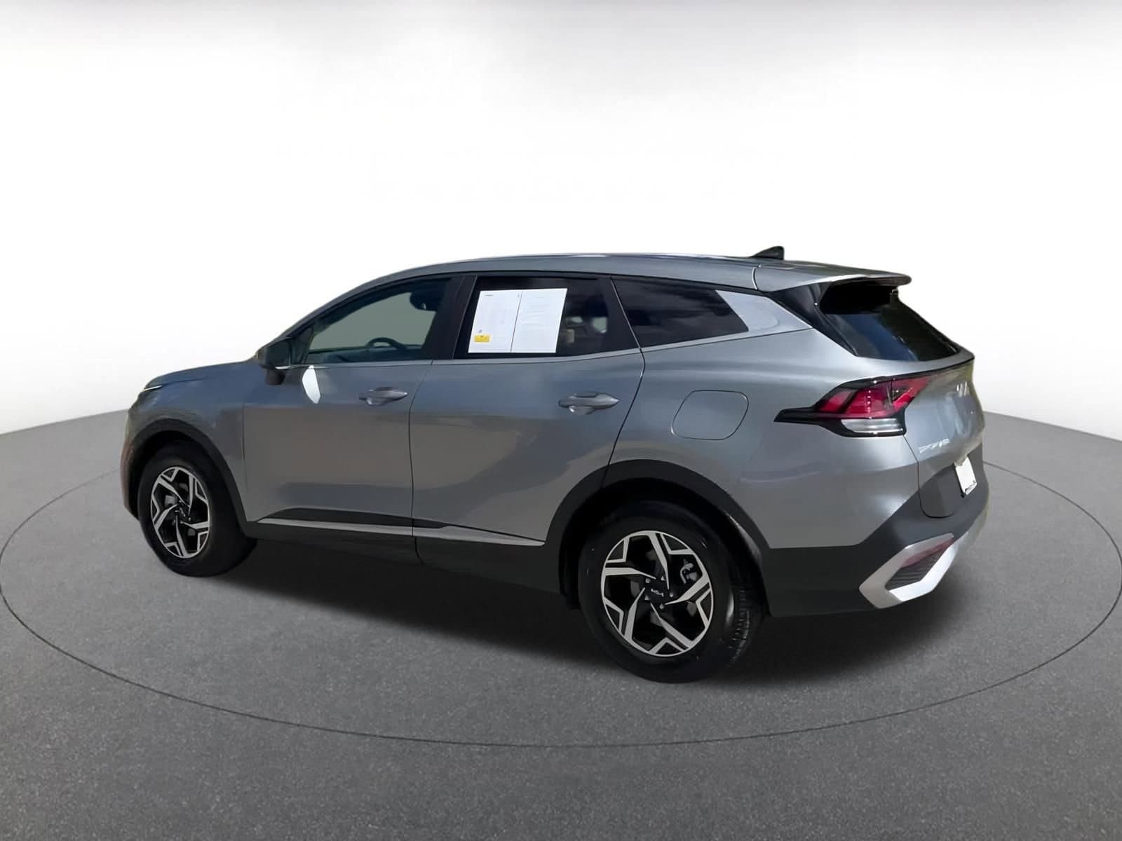 Thumbnail: 2024 Kia Sportage - 10