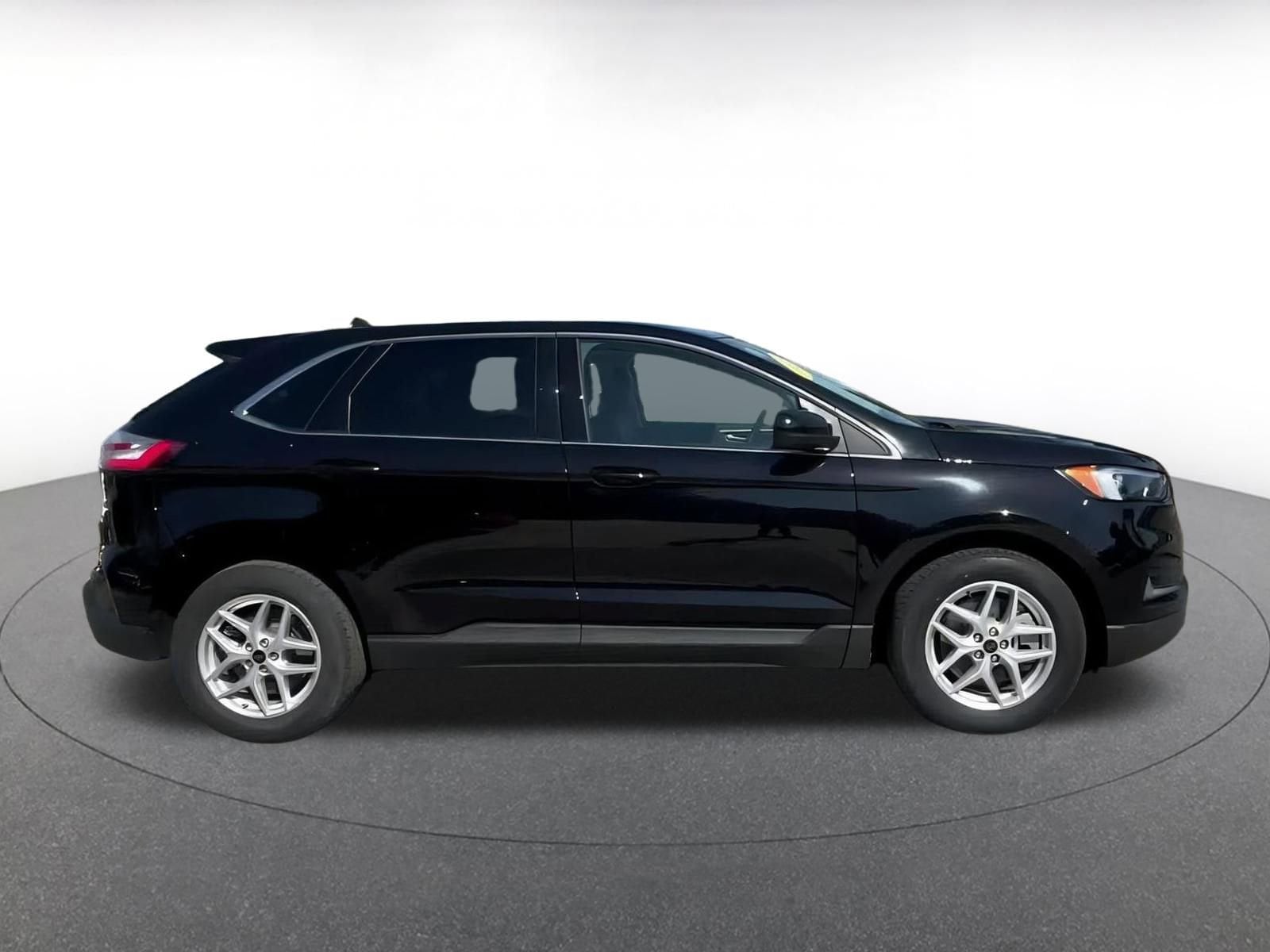 2024 Ford Edge SEL 15