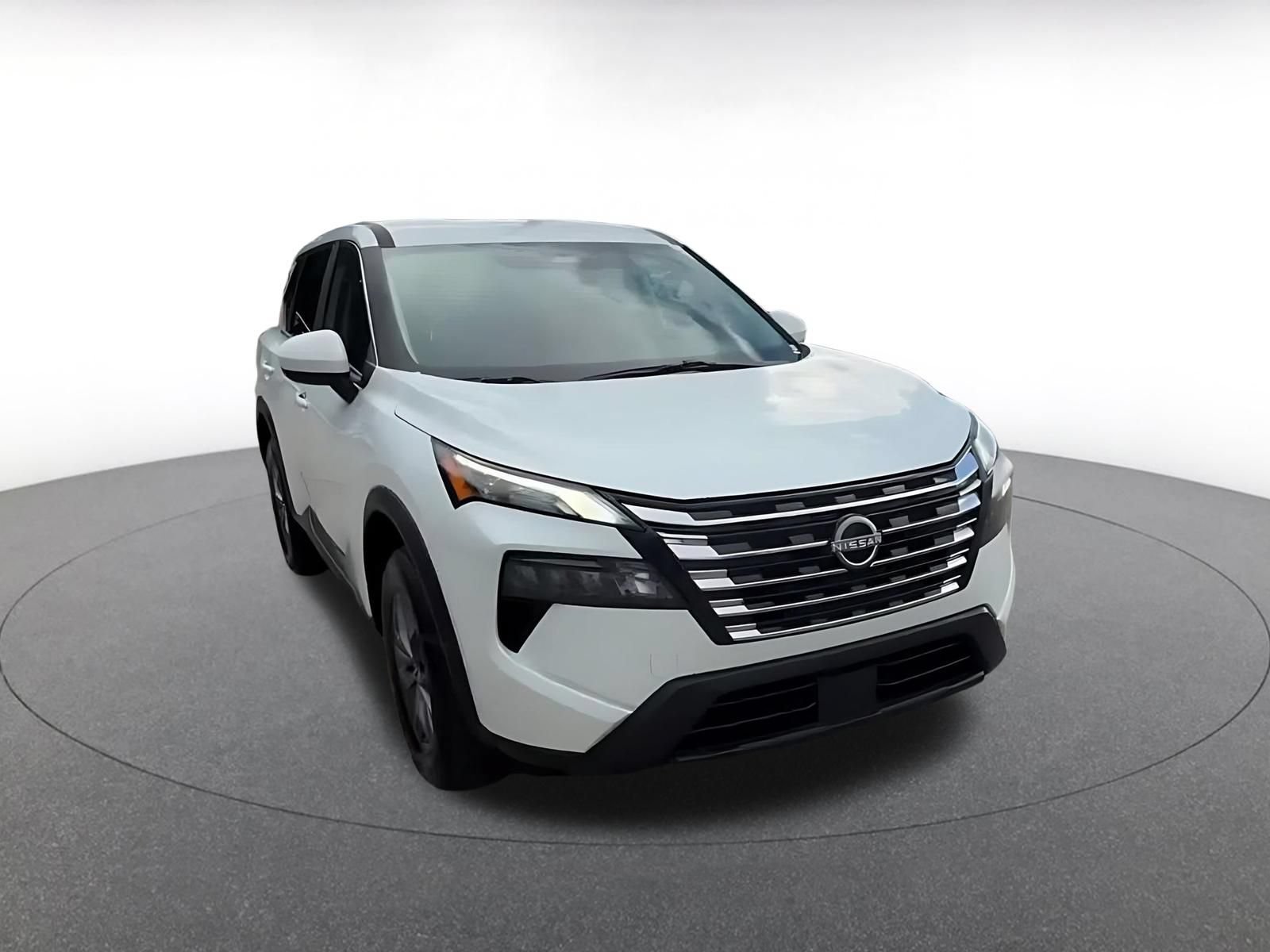 Thumbnail: 2026 Nissan Rogue - 3