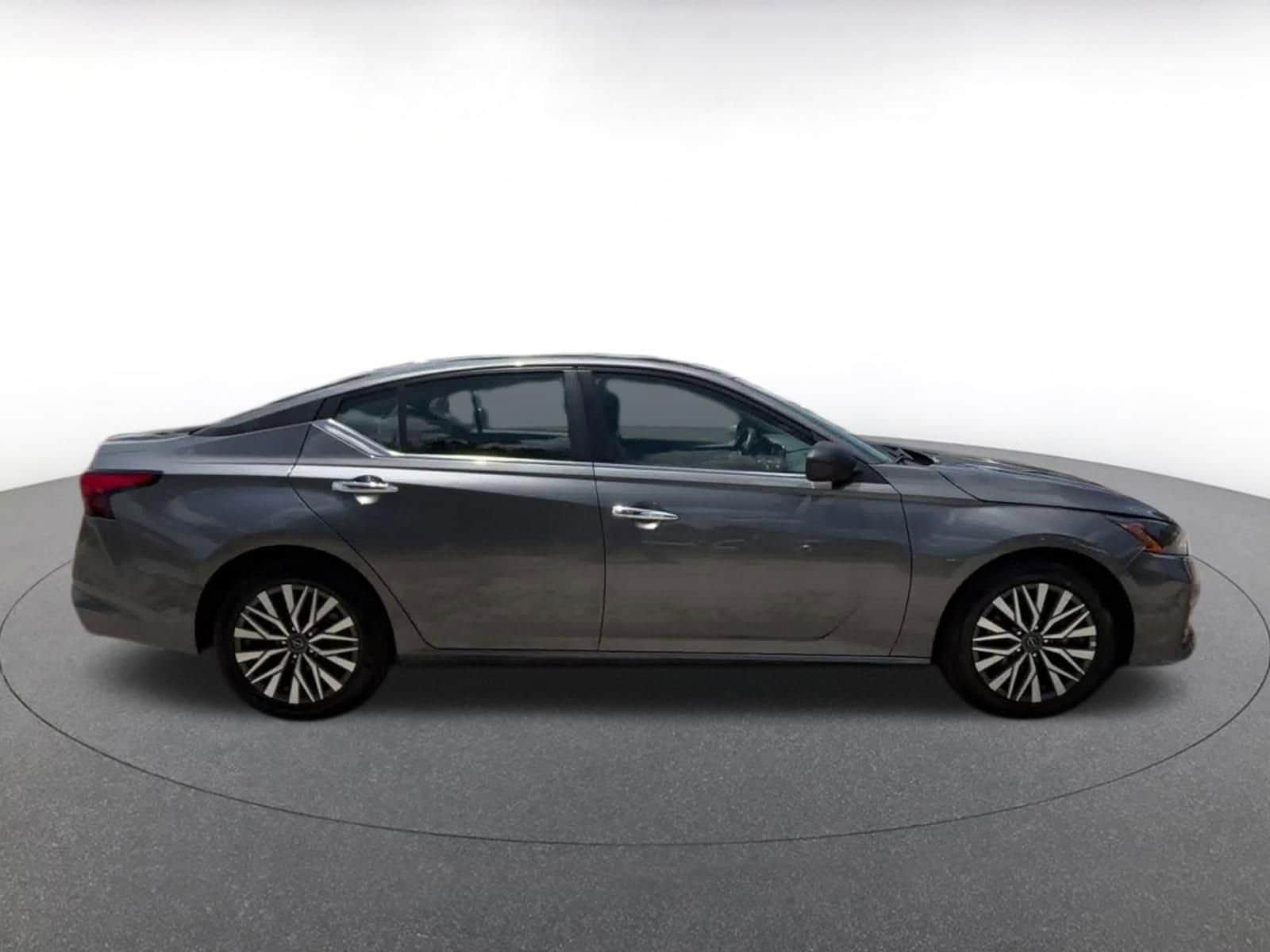 Thumbnail: 2025 Nissan Altima - 16