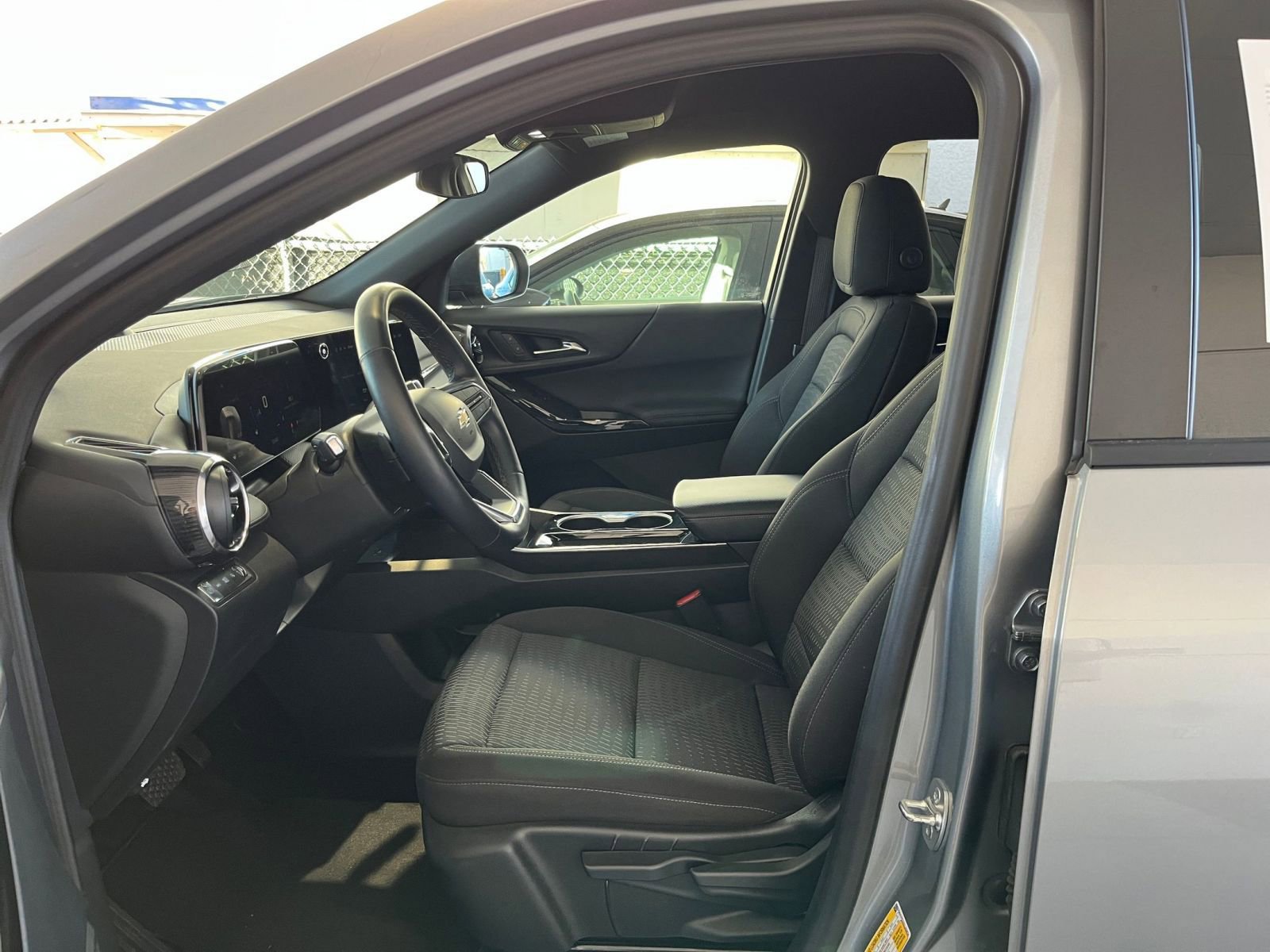 Thumbnail: 2025 Chevrolet Equinox - 27