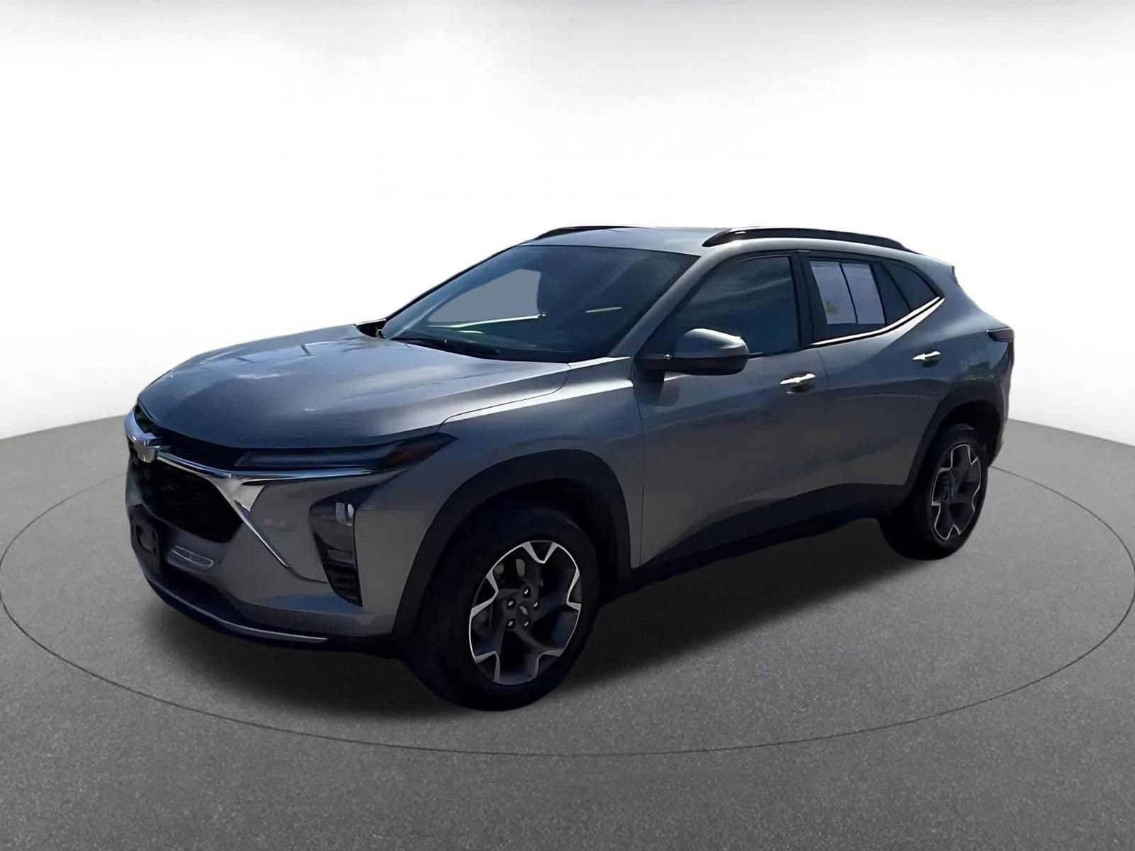 Thumbnail: 2025 Chevrolet Trax - 8