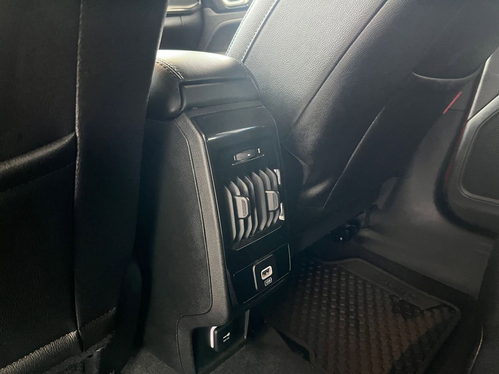 Thumbnail: 2025 Jeep Compass - 24