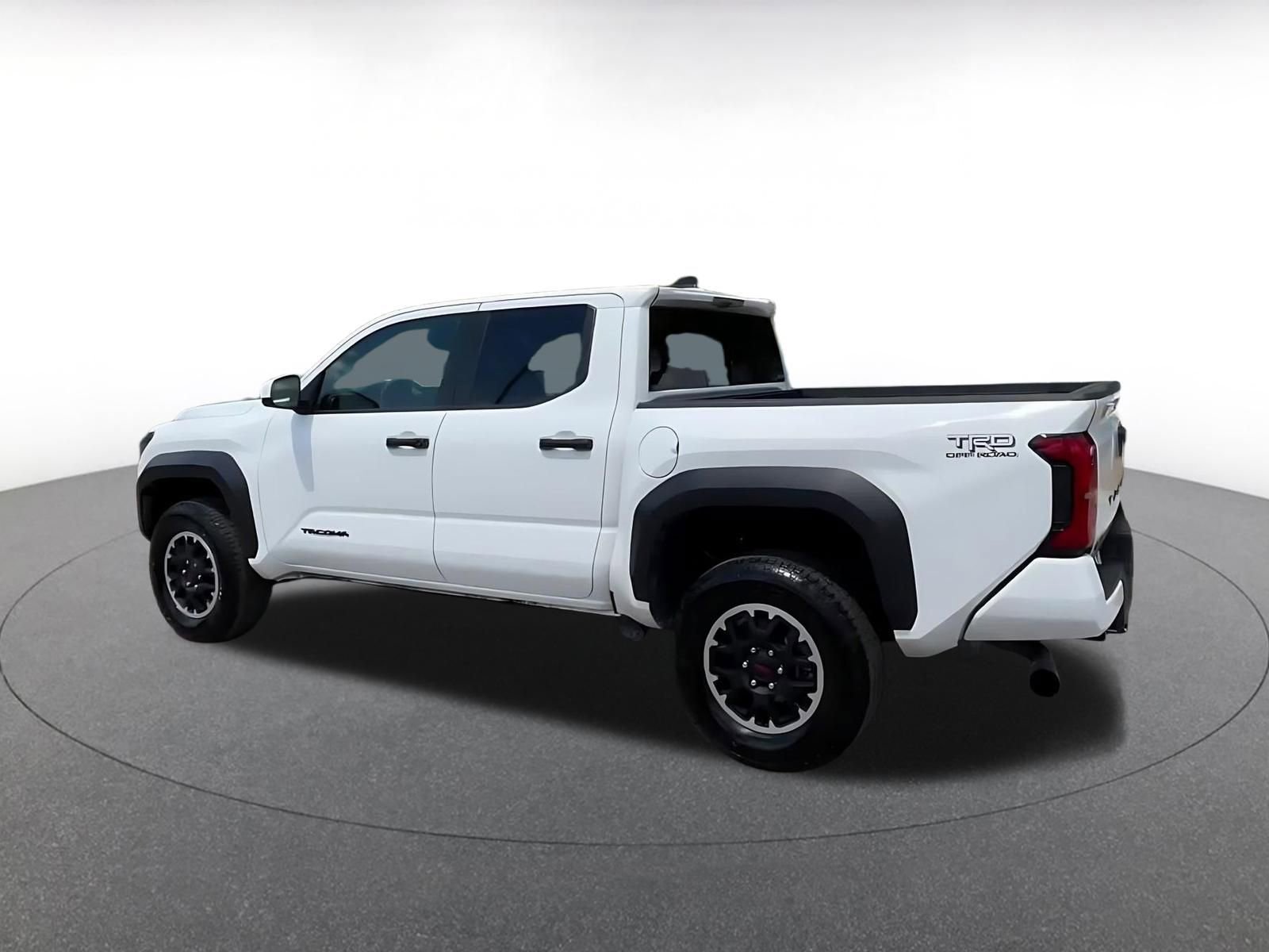 Thumbnail: 2025 Toyota Tacoma - 10