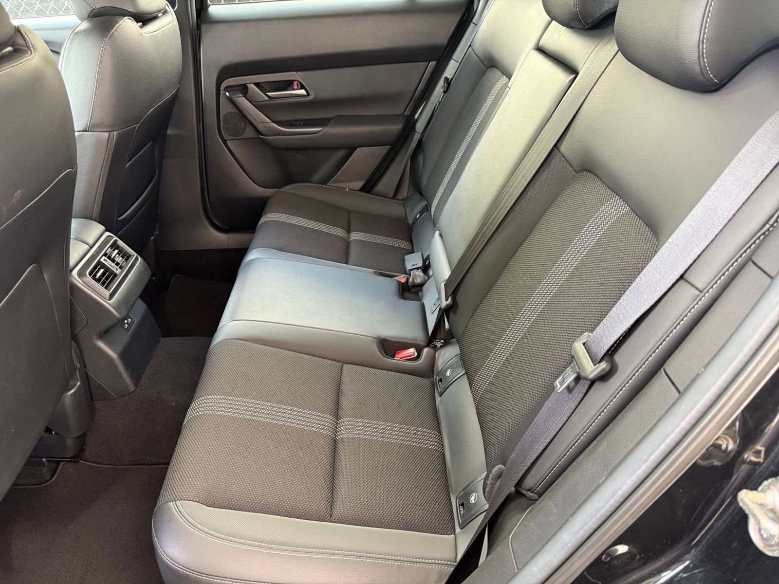 Thumbnail: 2025 Mazda CX-50 - 25