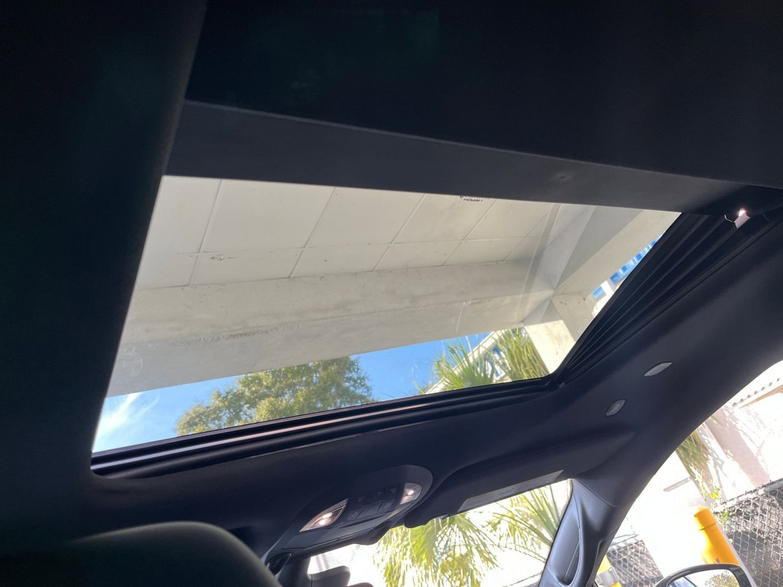 Thumbnail: 2025 Chrysler Pacifica - 33