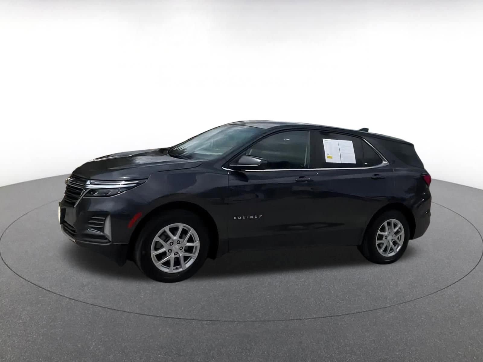 Thumbnail: 2023 Chevrolet Equinox - 6