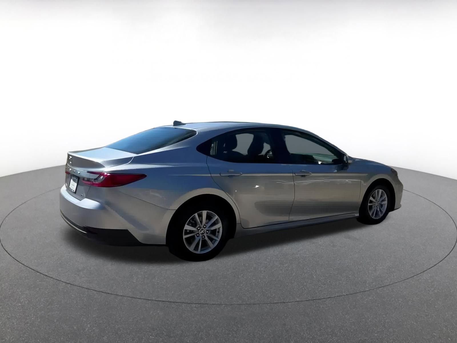 Thumbnail: 2025 Toyota Camry - 14