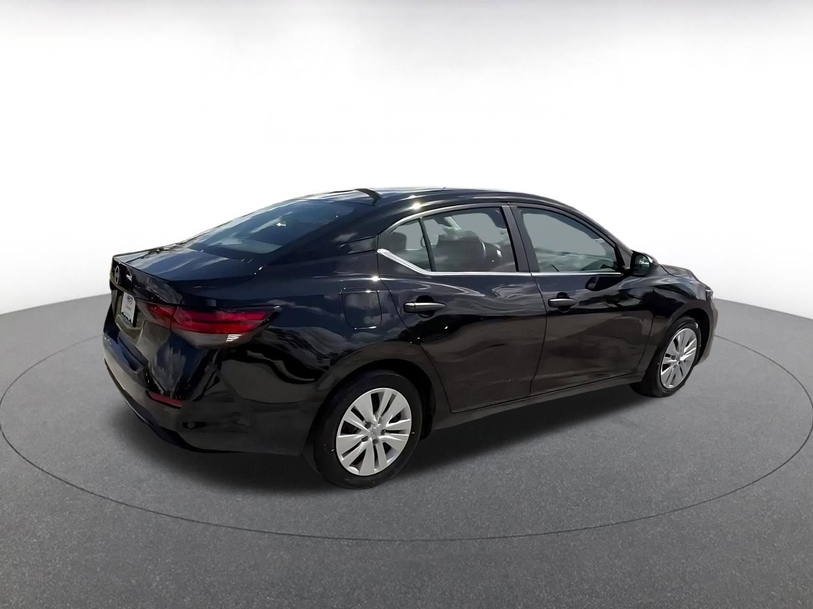 Thumbnail: 2025 Nissan Sentra - 14
