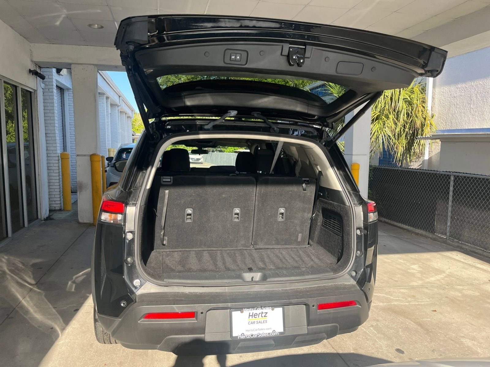 Thumbnail: 2025 Nissan Pathfinder - 34