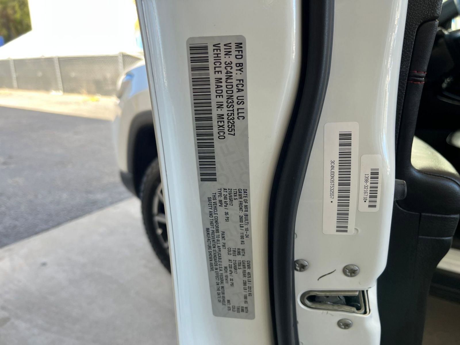 Thumbnail: 2025 Jeep Compass - 29