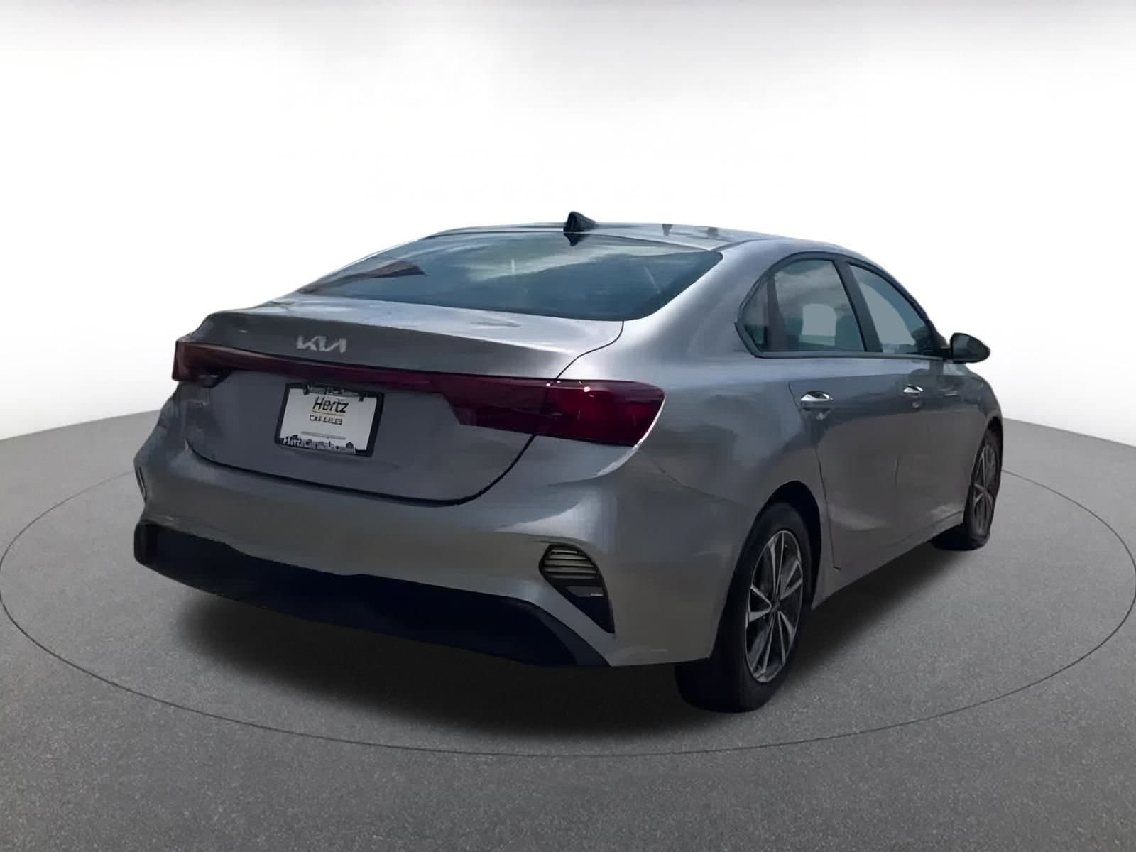 Thumbnail: 2024 Kia Forte - 12