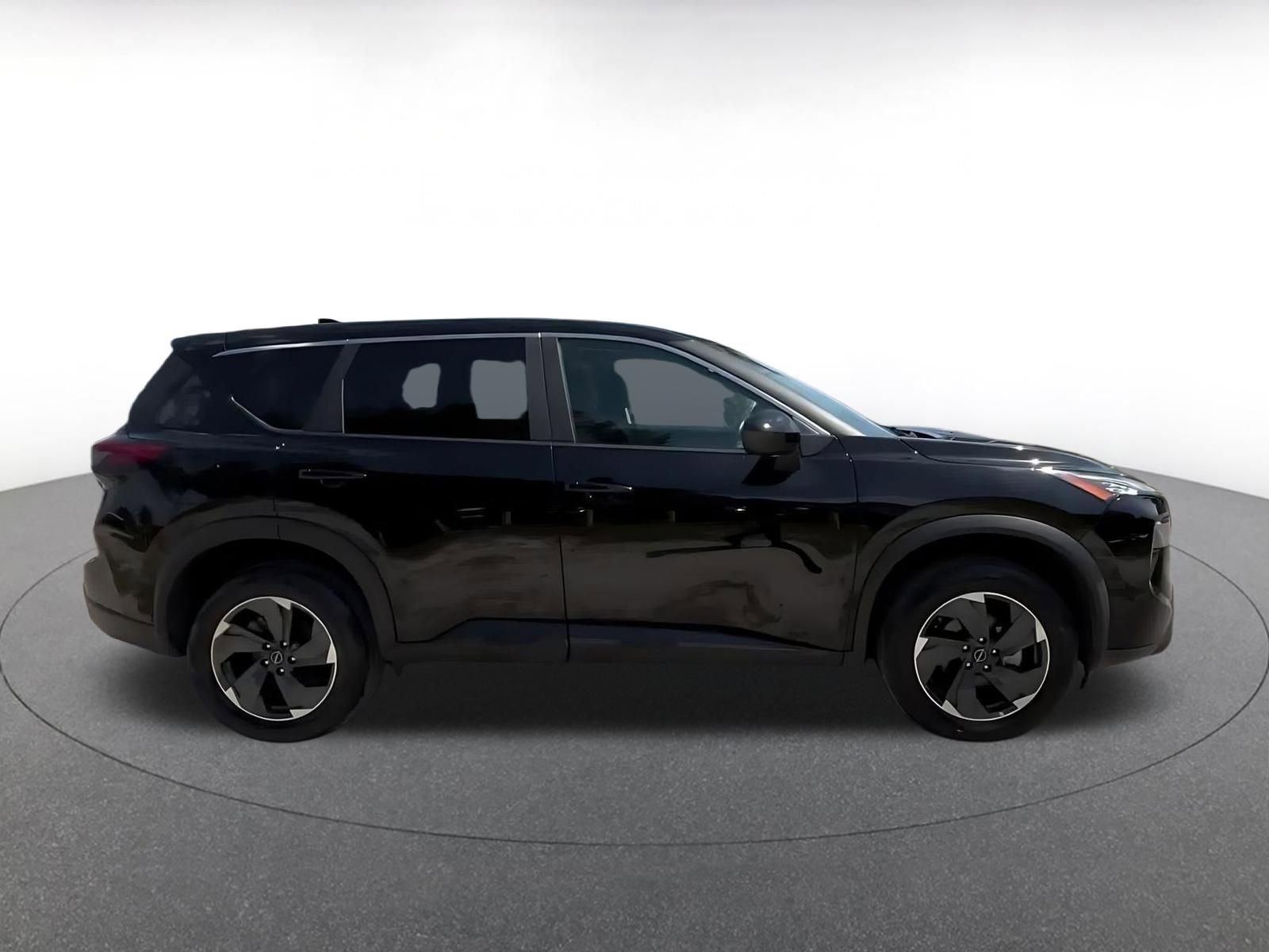 Thumbnail: 2025 Nissan Rogue - 16