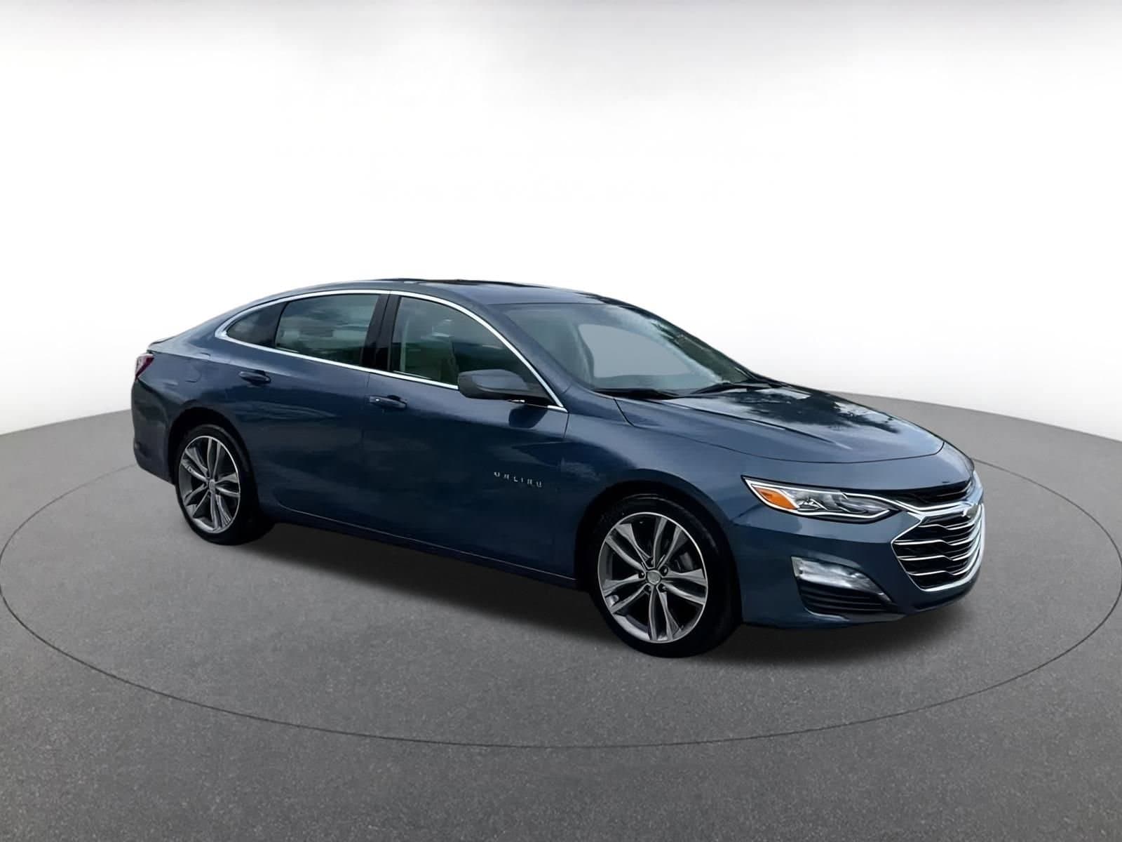 Thumbnail: 2024 Chevrolet Malibu - 2