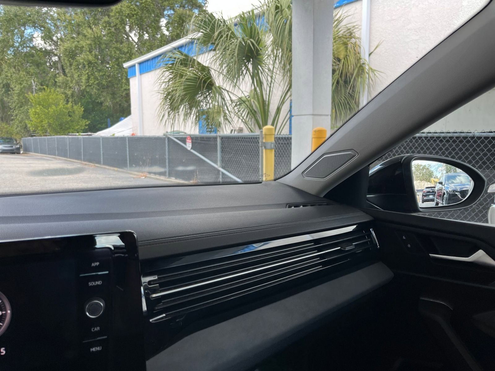 Thumbnail: 2025 Volkswagen Jetta - 35