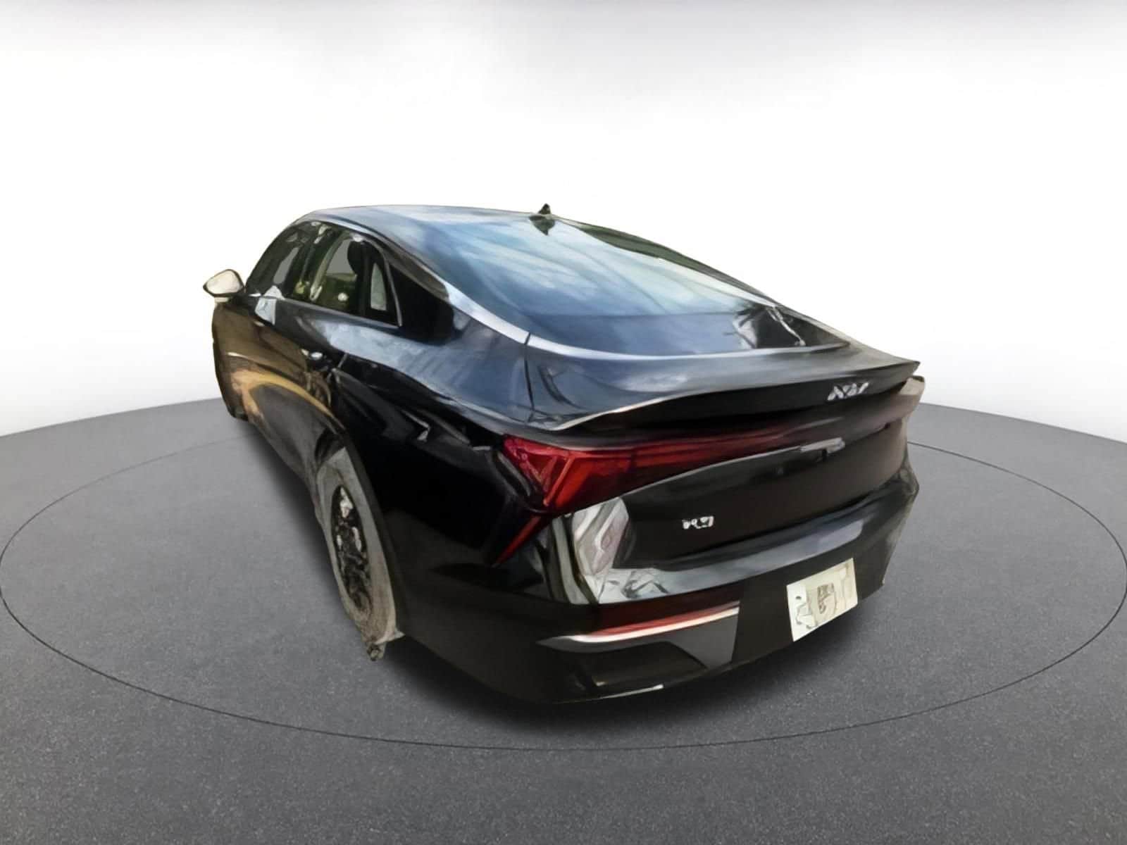 Thumbnail: 2025 Hyundai Elantra - 4