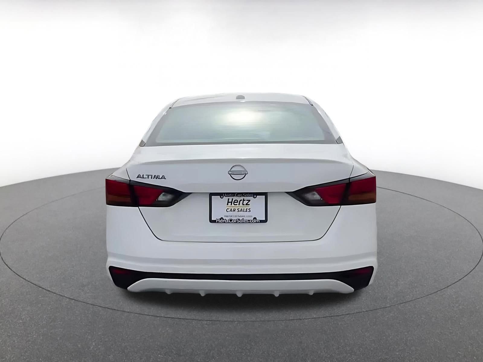 Thumbnail: 2025 Nissan Altima - 12