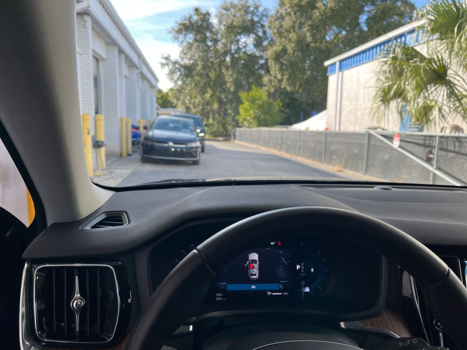 Thumbnail: 2025 Volvo S60 - 34