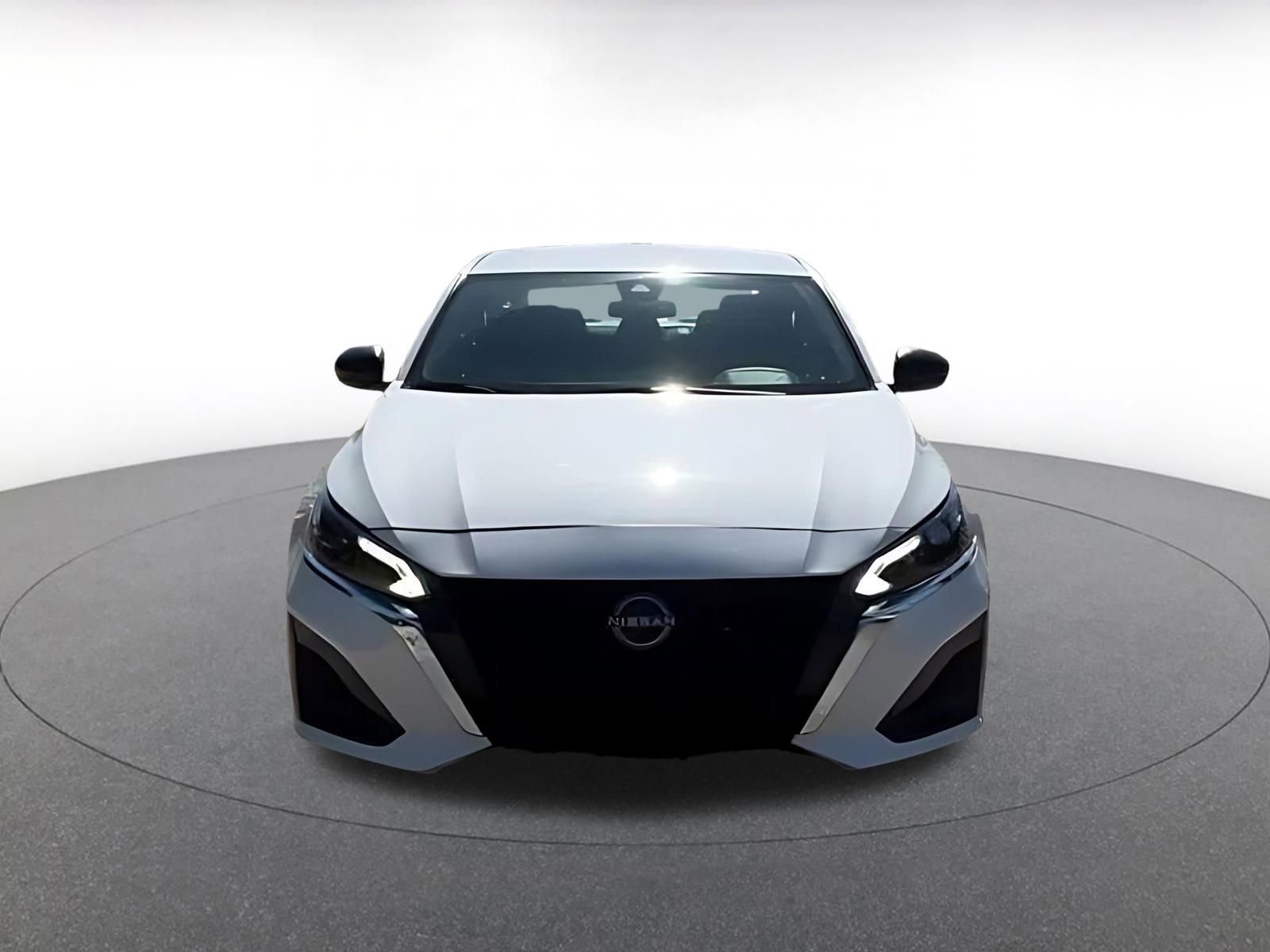 Thumbnail: 2025 Nissan Altima - 4