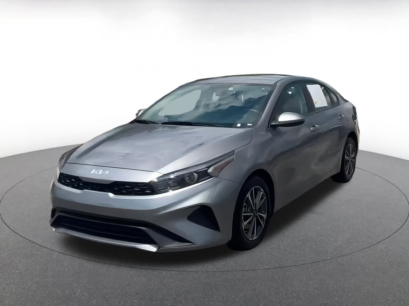 Thumbnail: 2024 Kia Forte - 5