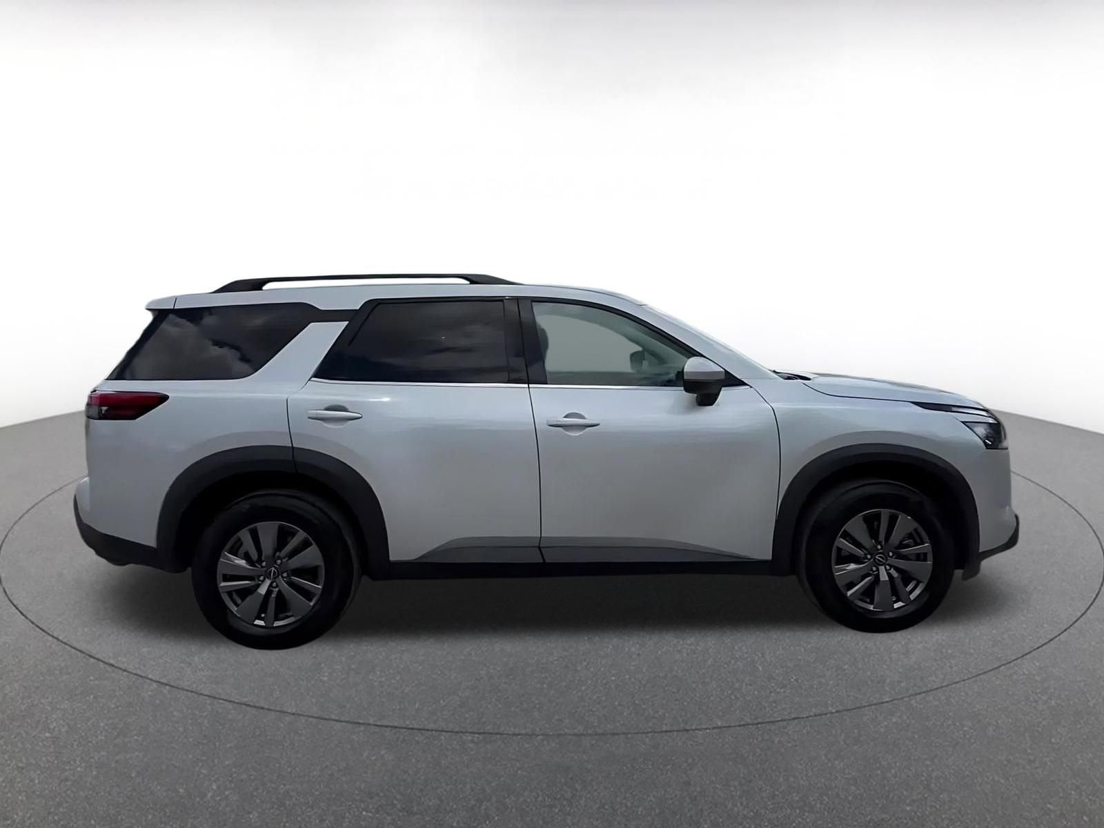 Thumbnail: 2025 Nissan Pathfinder - 16