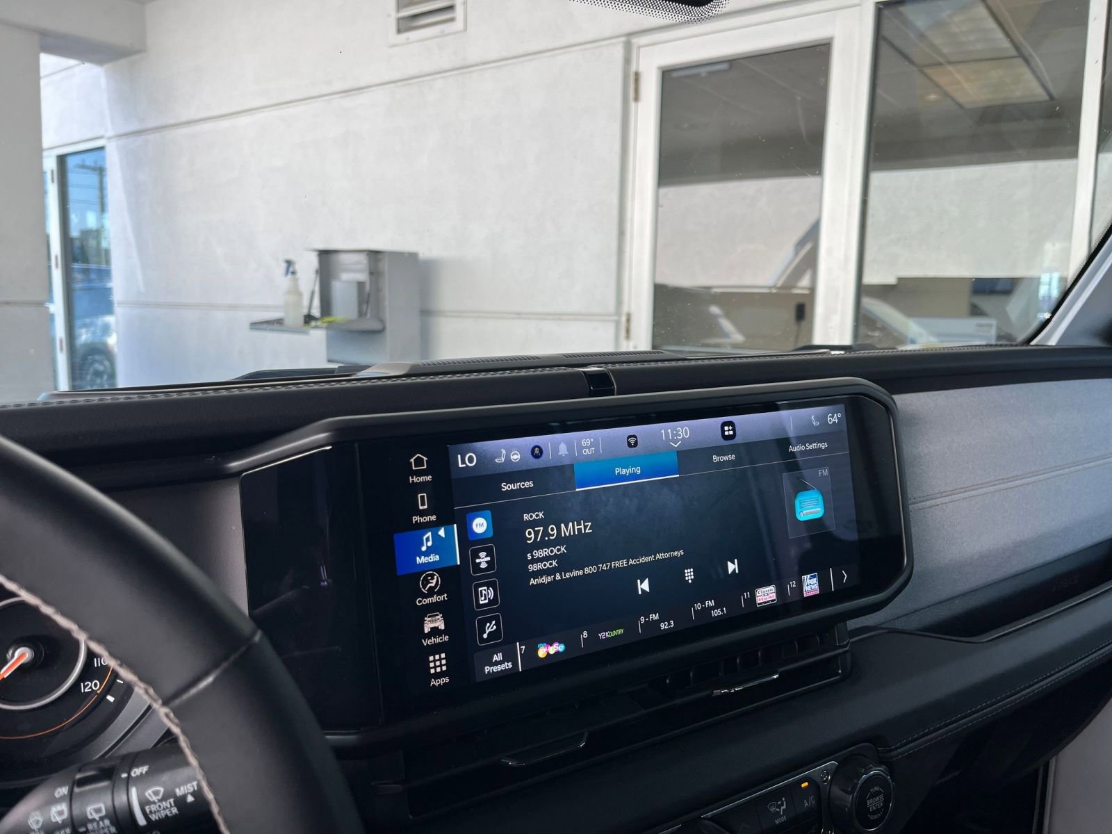 Thumbnail: 2025 Jeep Wrangler - 18