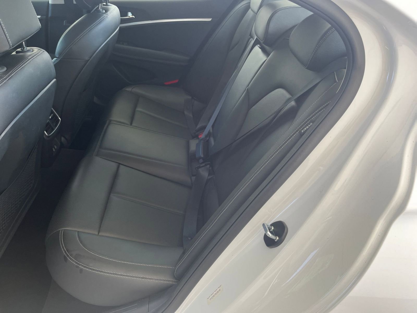 Thumbnail: 2025 Genesis G70 - 28