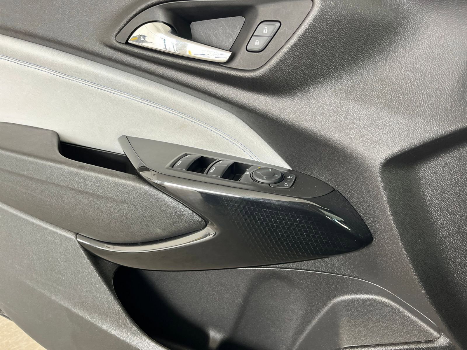 Thumbnail: 2025 Chevrolet Trax - 18