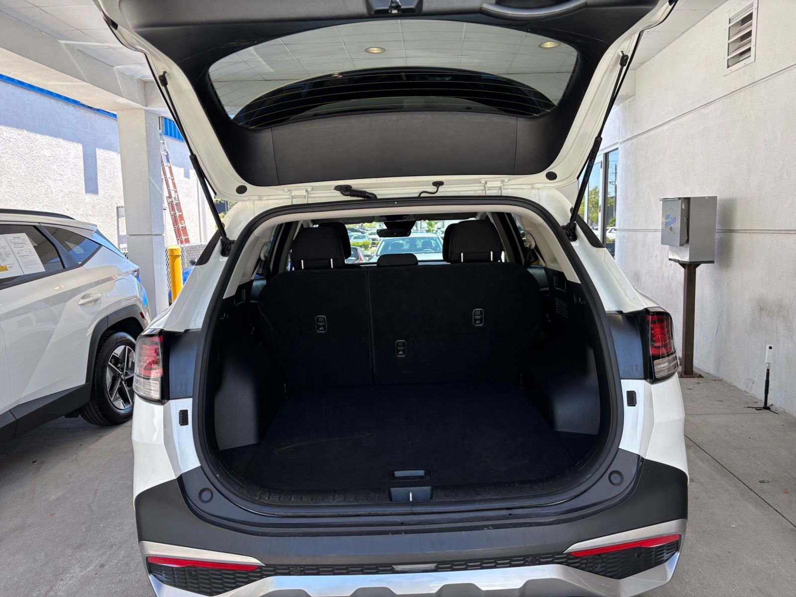 Thumbnail: 2025 Kia Sportage - 31