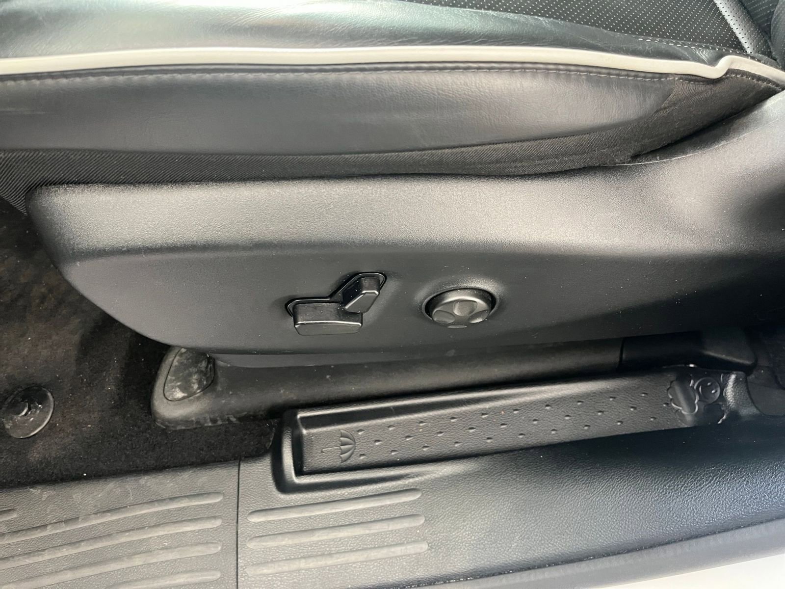 Thumbnail: 2025 Chrysler Pacifica - 23