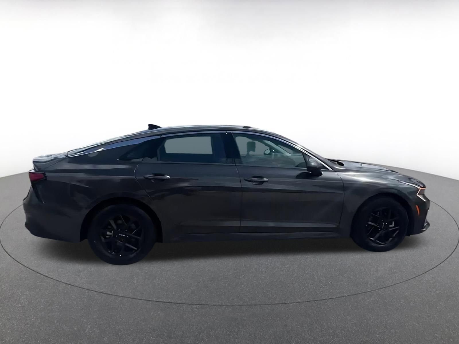 Thumbnail: 2025 Kia K5 - 16