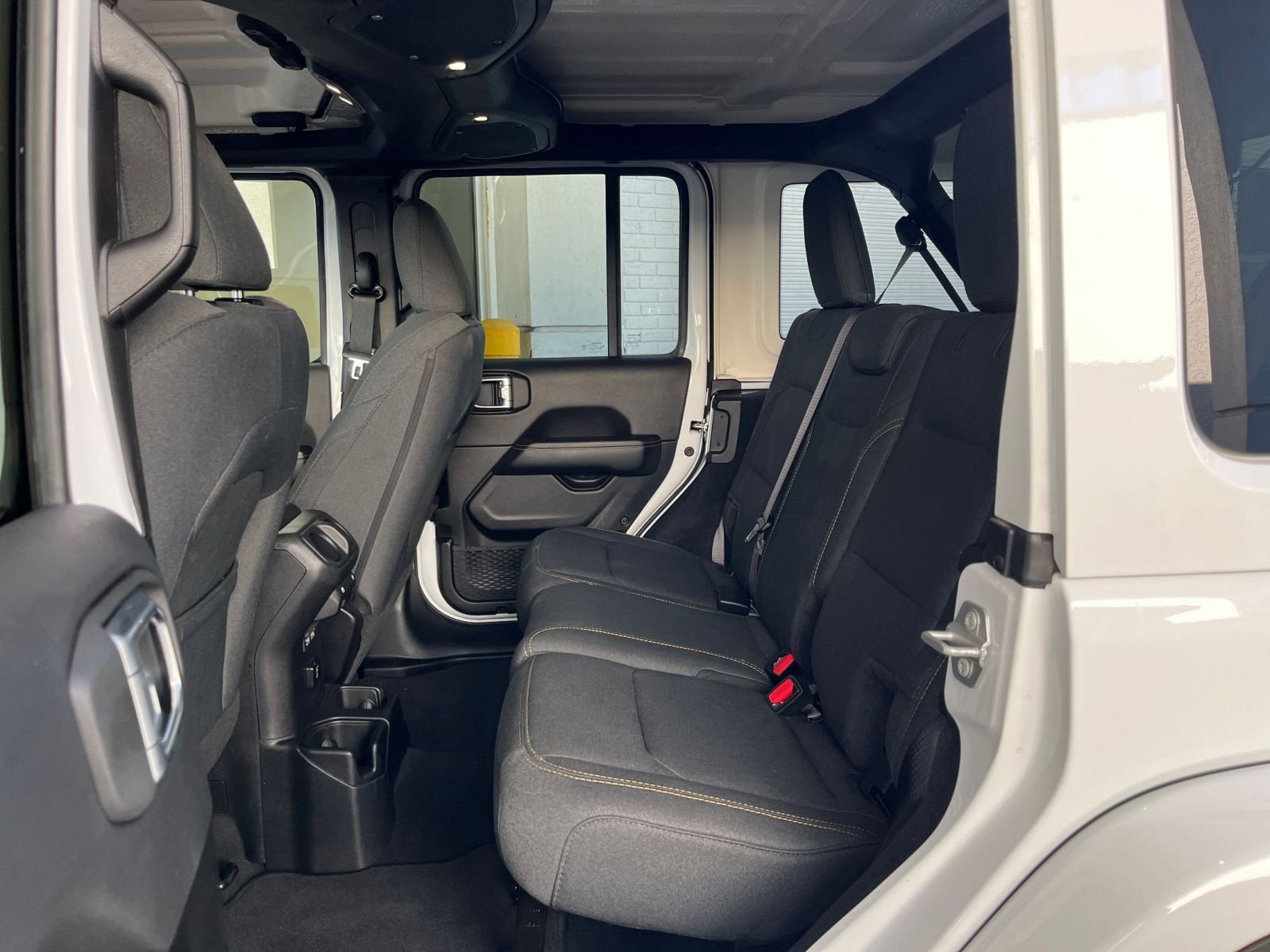 Thumbnail: 2025 Jeep Wrangler - 25