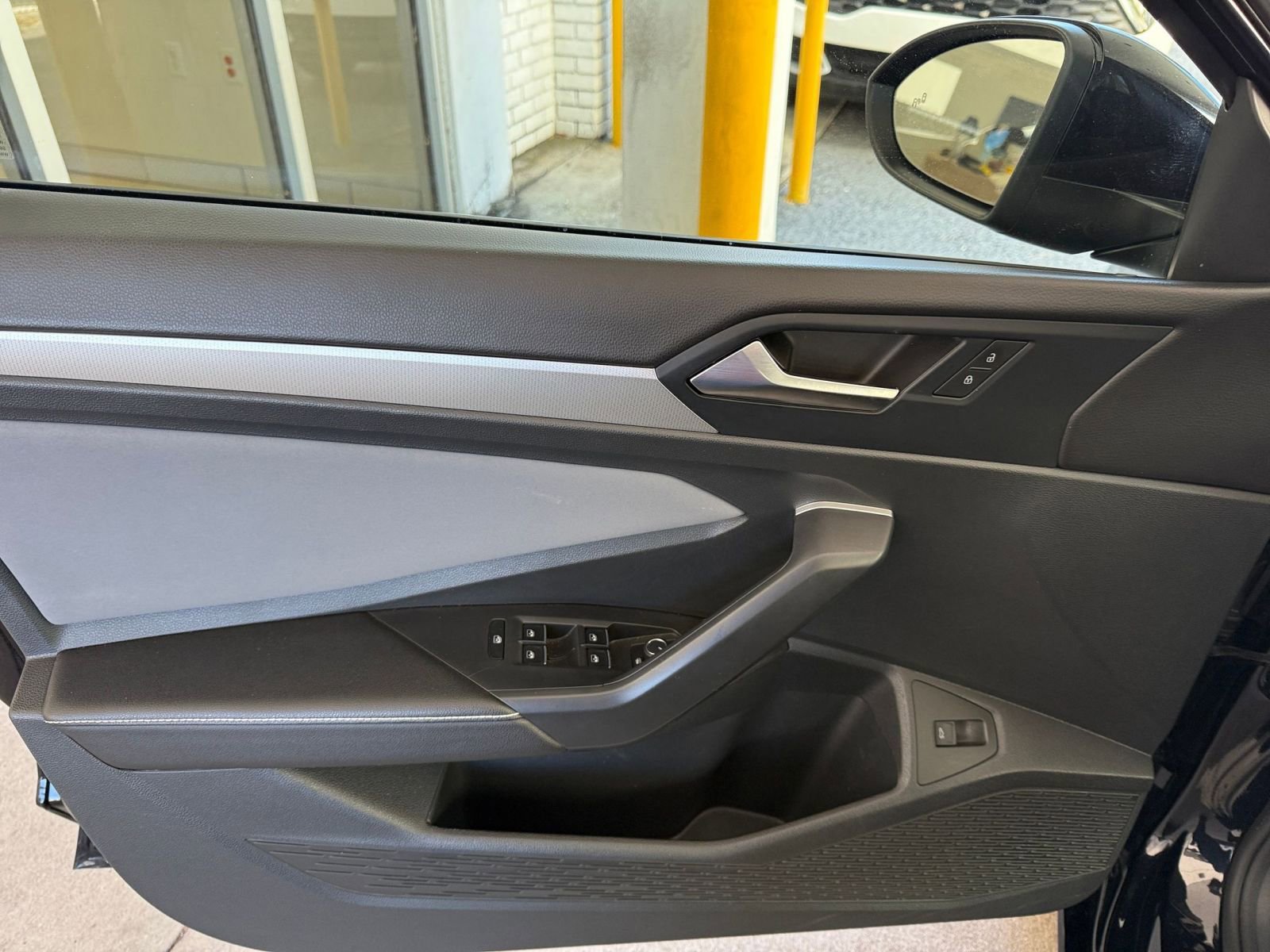 Thumbnail: 2025 Volkswagen Jetta - 18