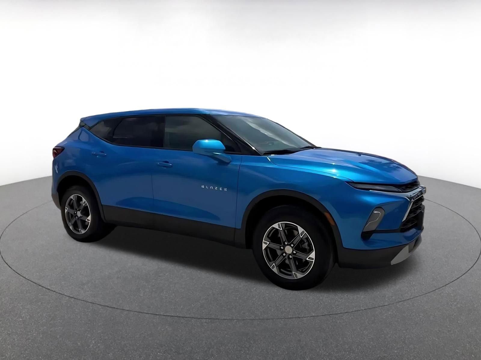 Thumbnail: 2025 Chevrolet Blazer - 2